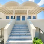 Апартаменты Monolithia Камари
