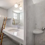 Monolithia * Камари
