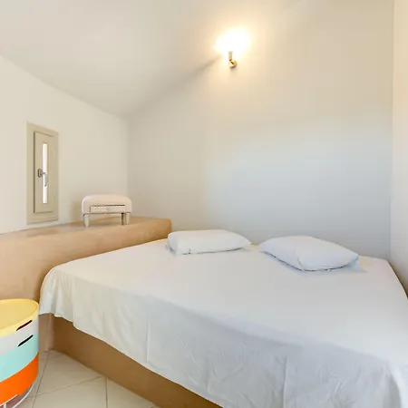 Monolithia Appartamento Kamári