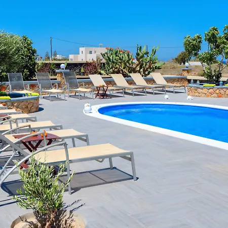 Monolithia Apartment Kamari (Santorini)