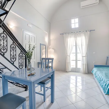 Monolithia Apartman Kamári