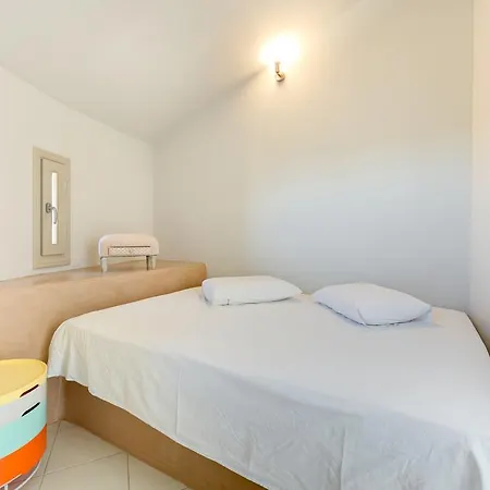 아파트 Monolithia Kamári