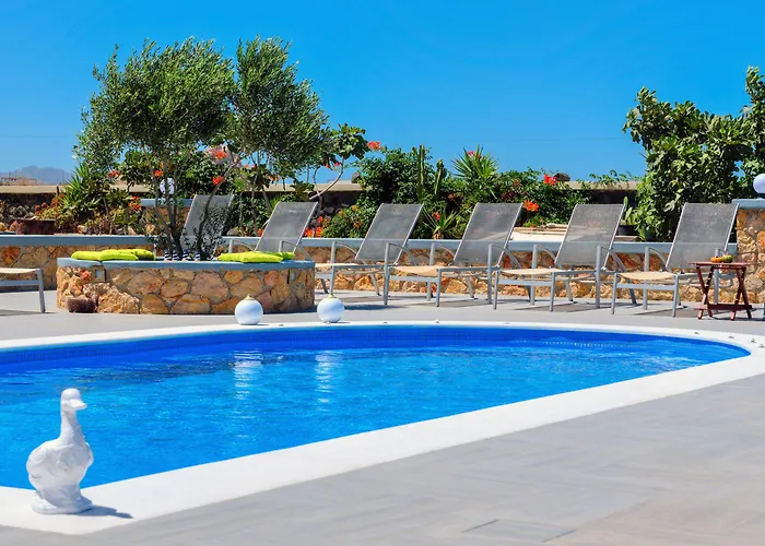 Monolithia * Камари